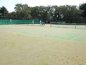 尾島公園テニスコート